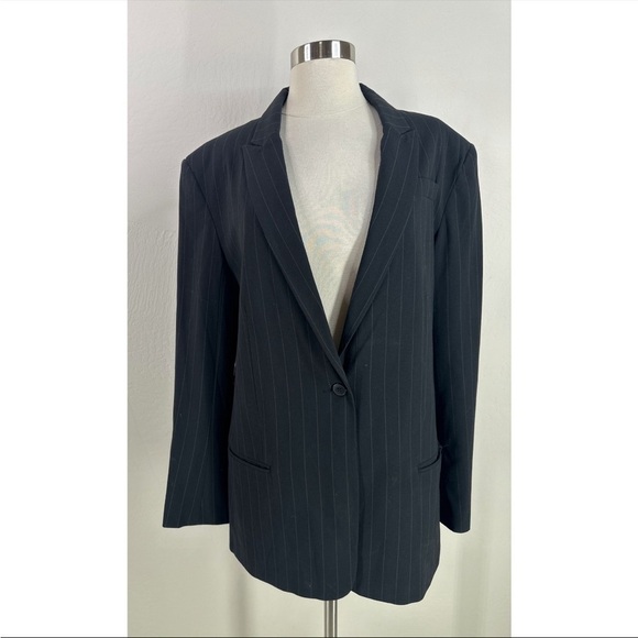 Norma Kamali Pinstripe Boyfriend Blazer Jacket - Picture 1 of 13